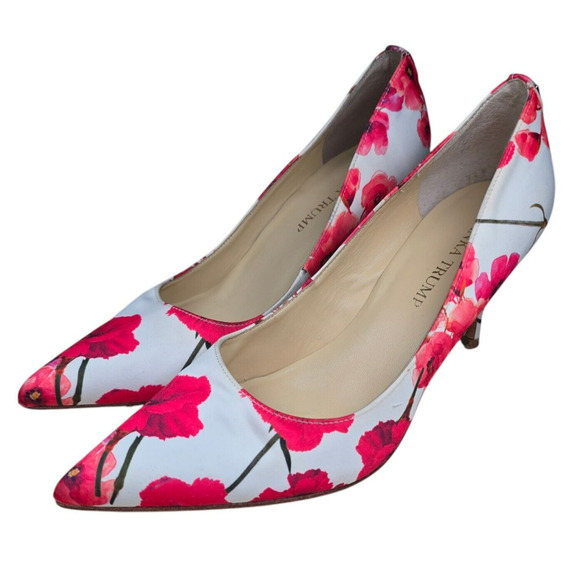 Ivanka Trump Heels Womens 7 Floral Pointy Toe Stiletto Work Boho Chic Cottage - Picture 1 of 16